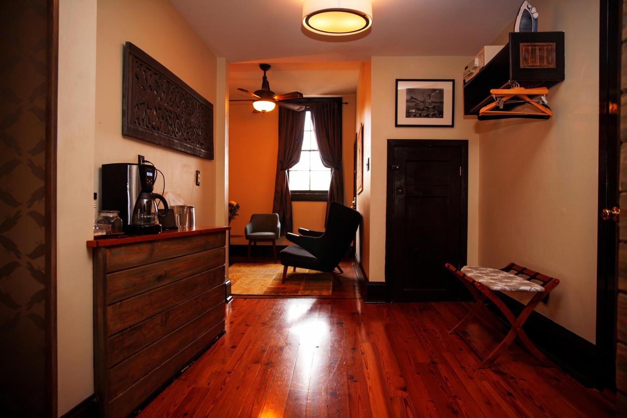 Royal Street Inn & Bar Nueva Orleans Habitación foto